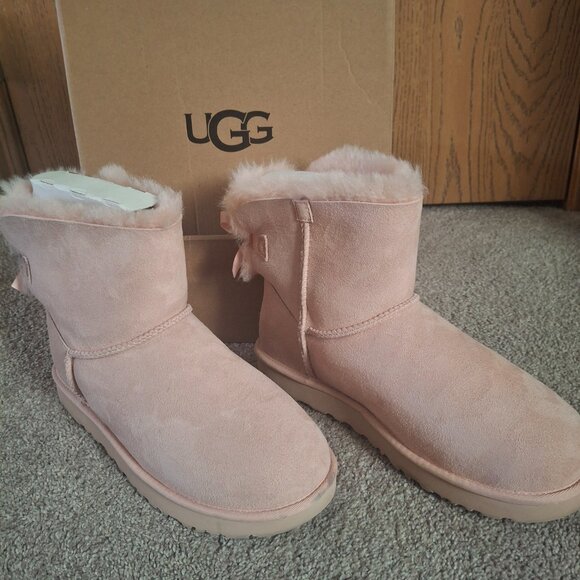 Pink UGGS - Picture 2 of 5